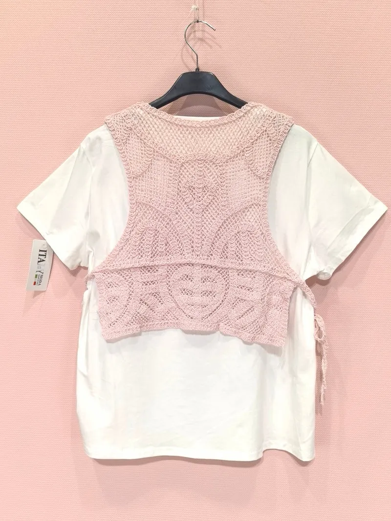 T-shirt blanc avec débardeur crocheté superposé（x8）