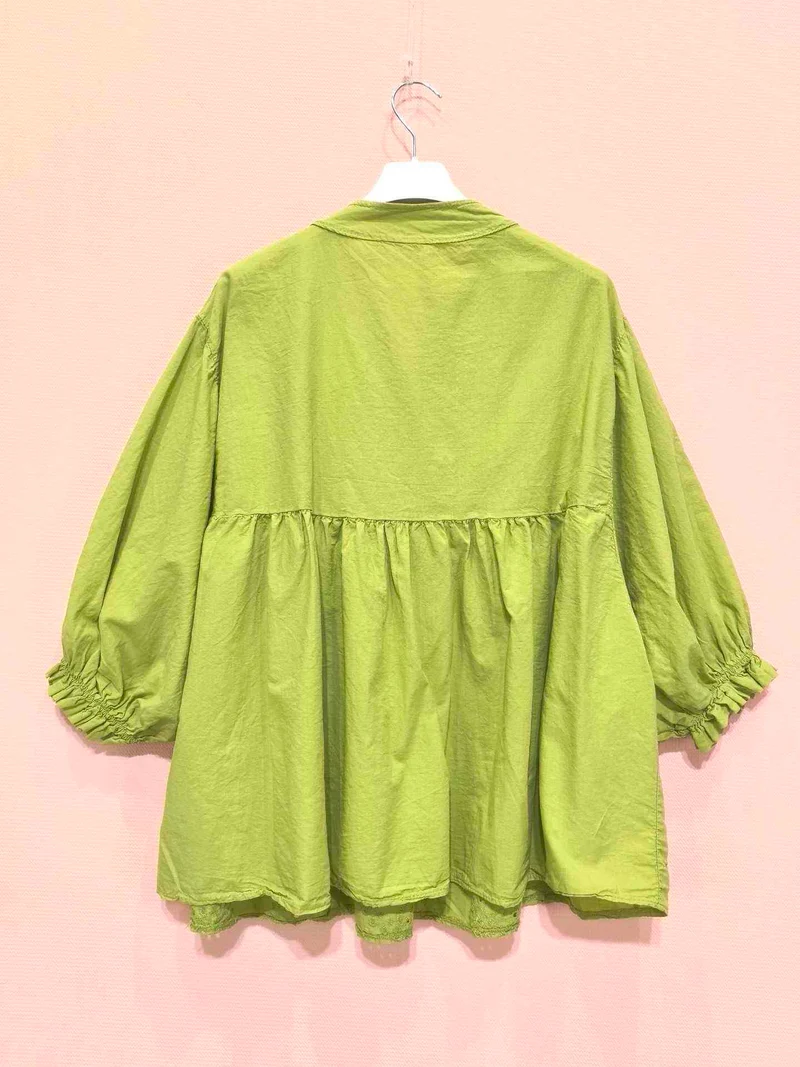 Blouse ample brodée manches bouffantes（x8）