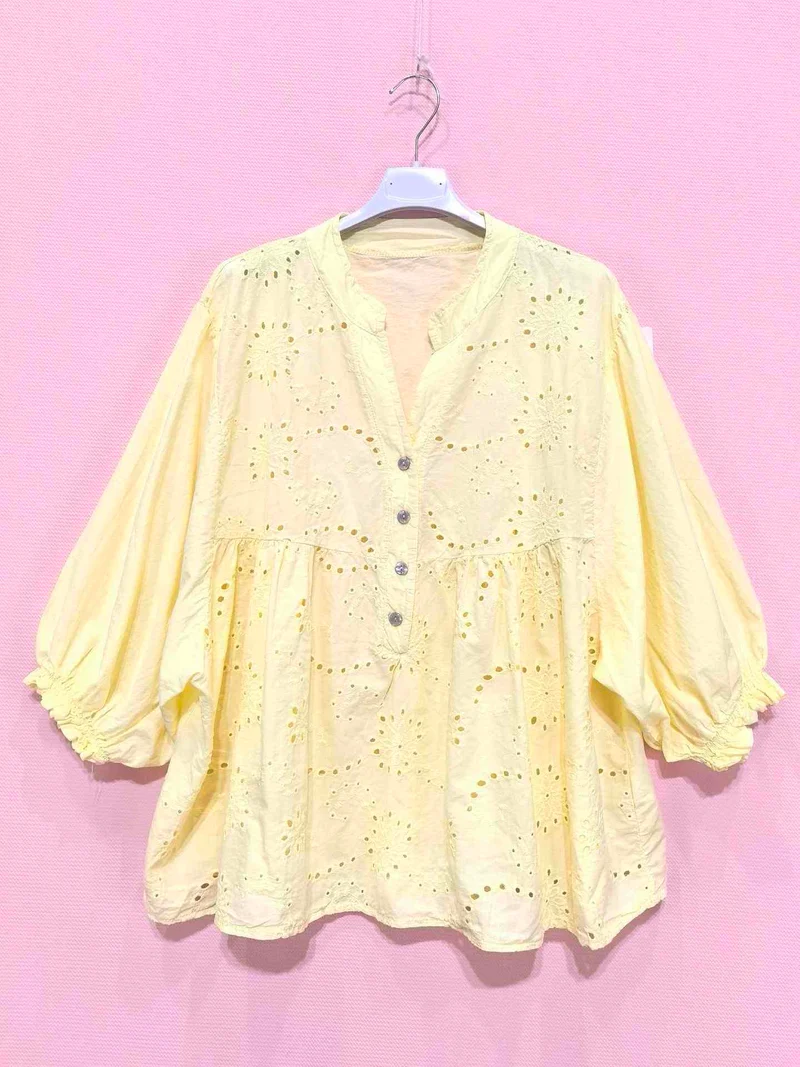 Blouse ample brodée manches bouffantes（x8）