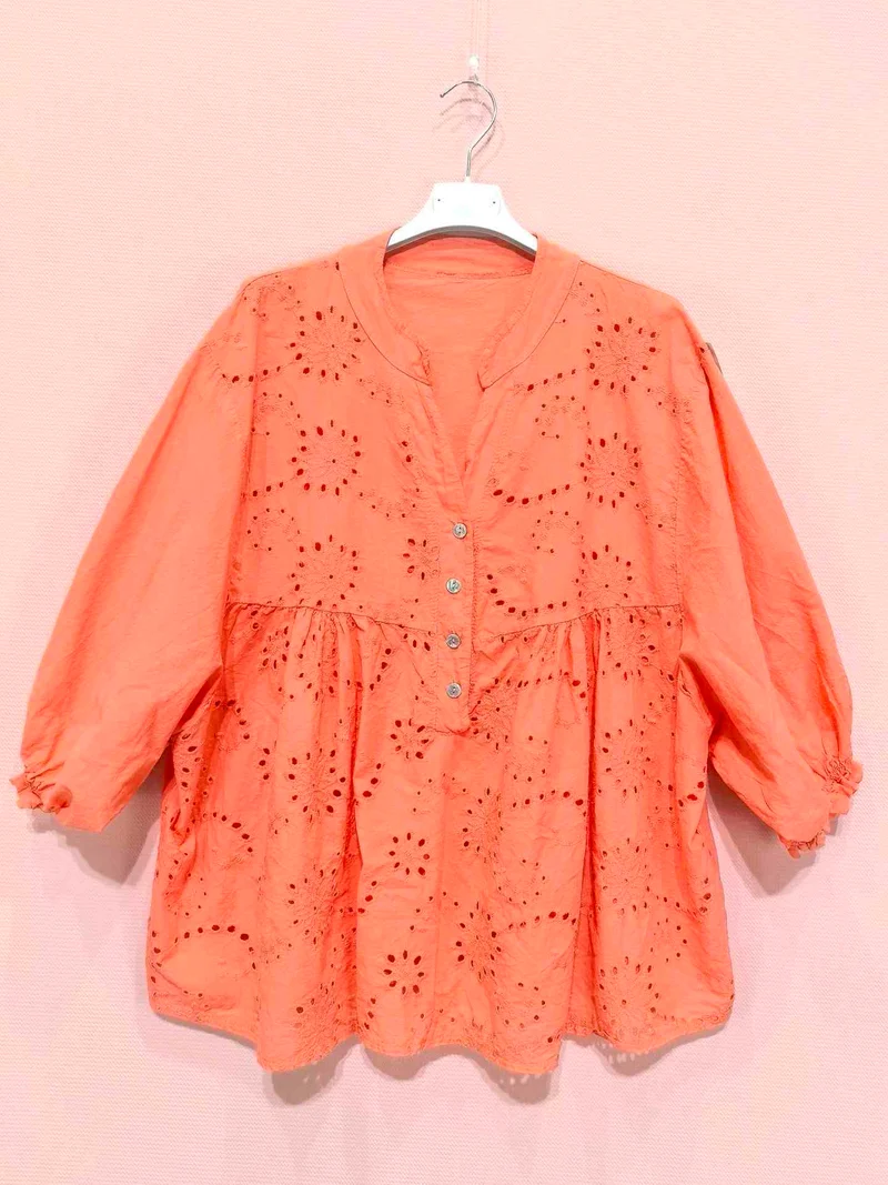 Blouse ample brodée manches bouffantes（x8）
