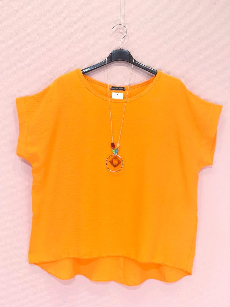 Top Avec Colier Et Boutons Dans Le Dos (x8)