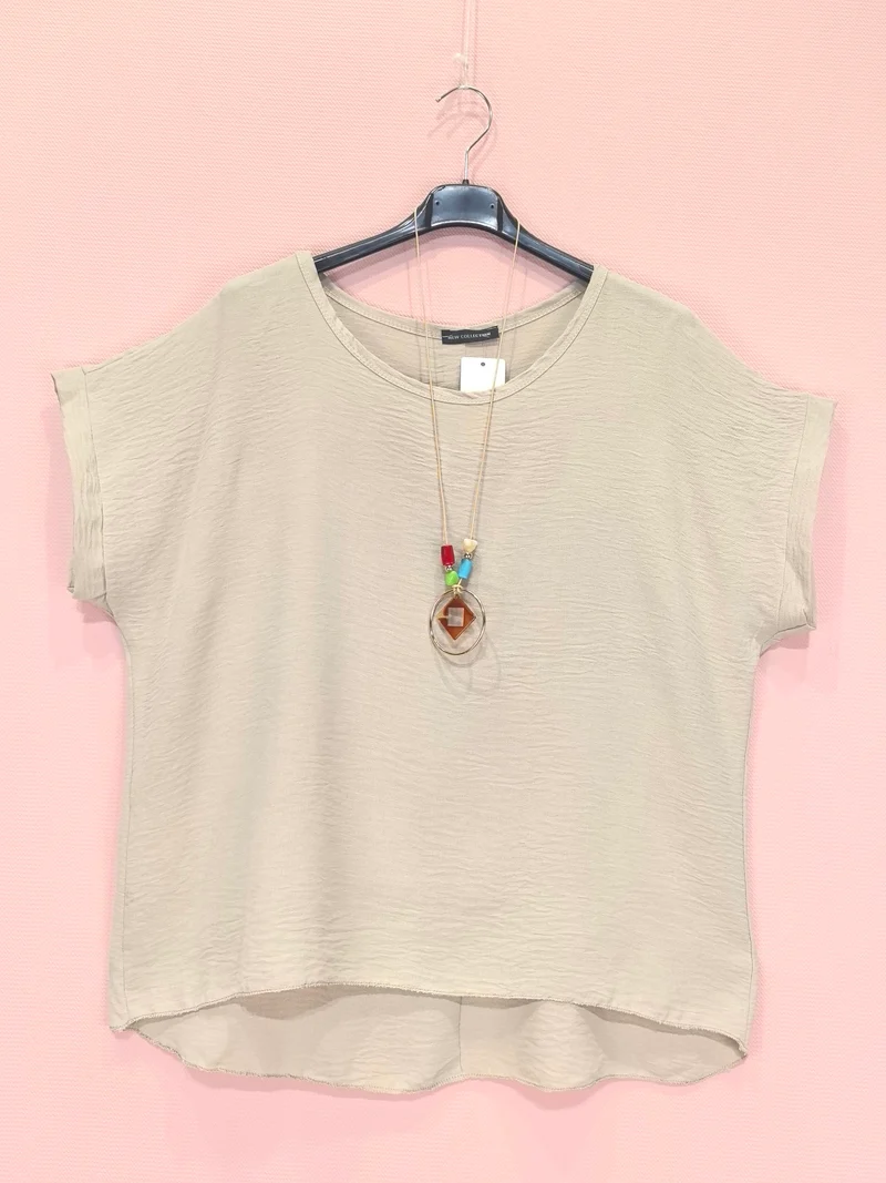 Top Avec Colier Et Boutons Dans Le Dos (x8)