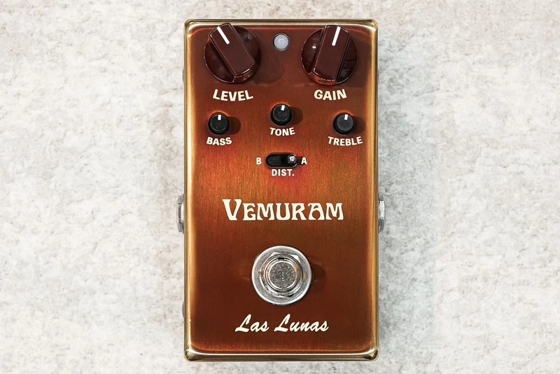 LAS LUNAS - Distortion