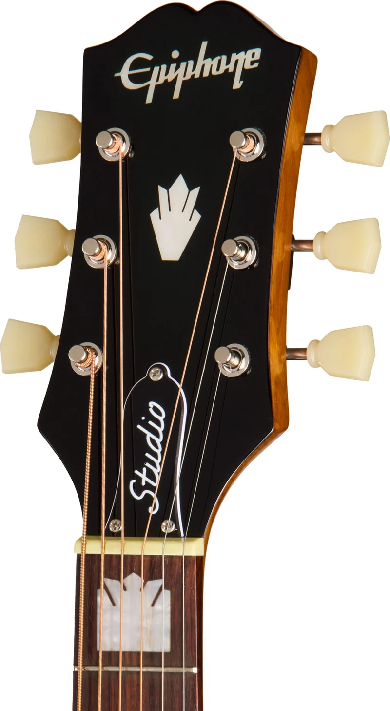 J-200 Studio Natural