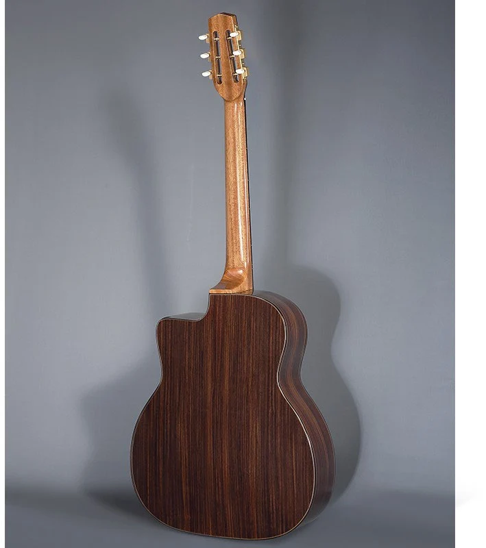 Manouche M01 RN + Etui