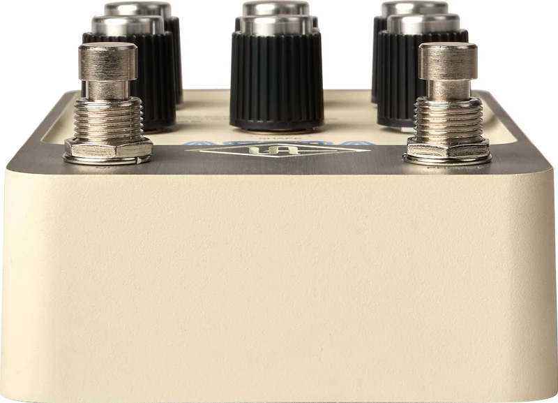 UAFX Astra Modulation Pedal