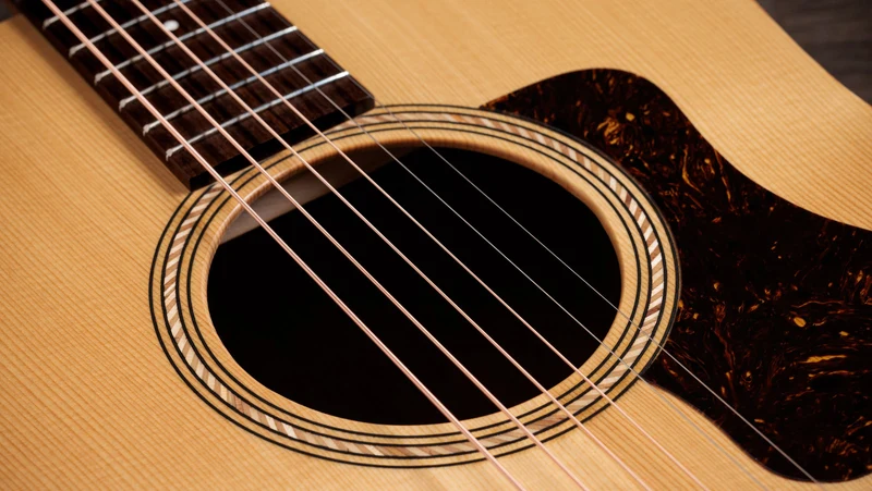 Academy 10e LTD,Figured Koa/Spruce