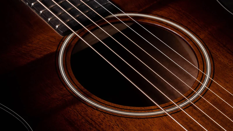 GS Mini-e Koa Plus Natural