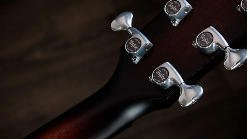 Builder's Edition 524ce Next Generation Natural Grand Auditorium