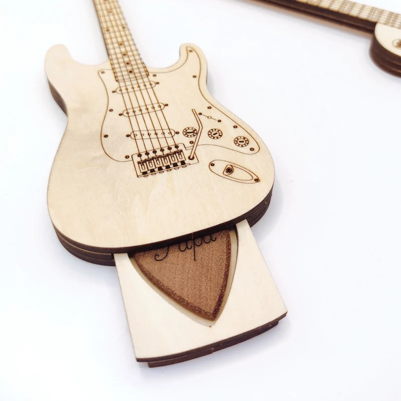 Boîte guitare personnalisé et médiators électrique ou acoustique