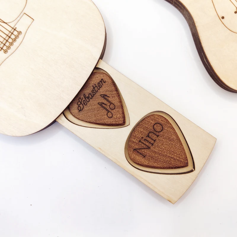 Boîte guitare personnalisé et médiators électrique ou acoustique