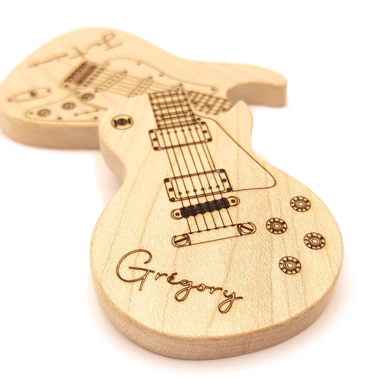Boîte en forme de guitare avec son médiator – Le cadeau parfait pour les musiciens