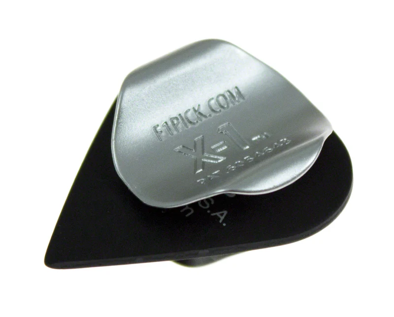 X-1 - Stick On - Grip Ergonomique pour Mediator