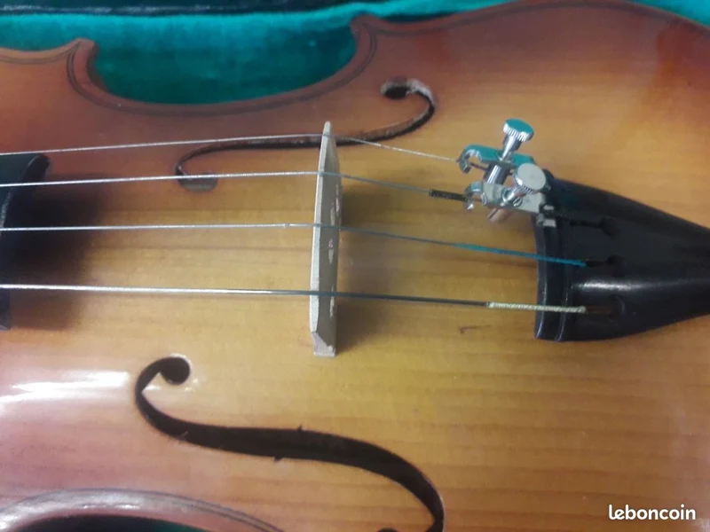 Violon Lark 4/4 avec étui – OCCASION Très bon état