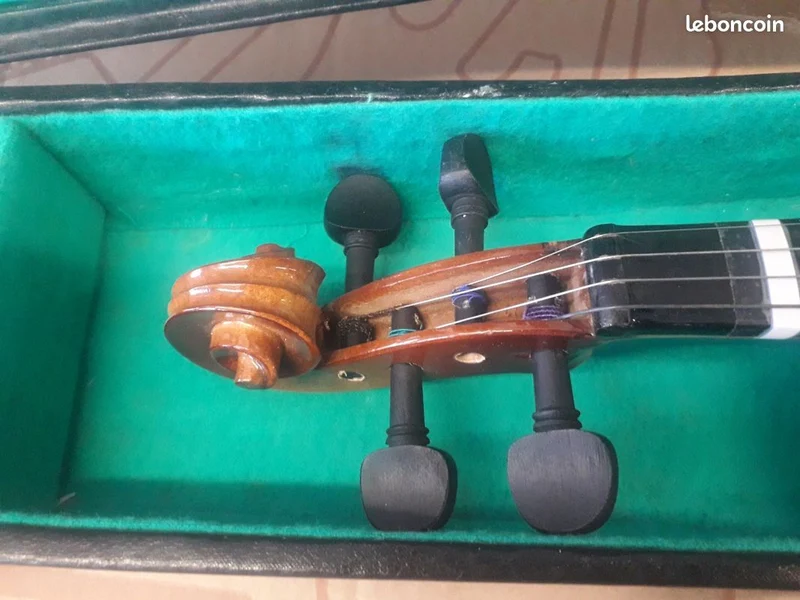 Violon Lark 4/4 avec étui – OCCASION Très bon état