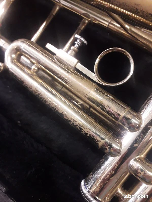 Trompette Jupiter Sib + étui + embouchure Bach 1 1/2C - OCCASION