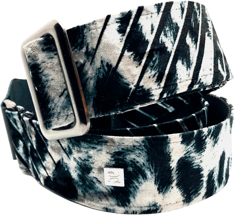 Courroie guitare GET’M GET’M – Women of Rock Collection “The Casandra” Black & White