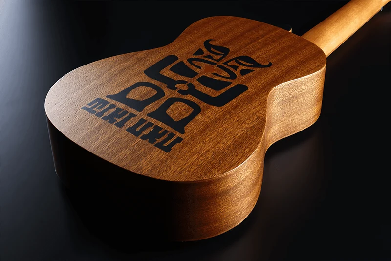 UKULELE CONCERT LAG AVEC HOUSSE TIKI UKU 10