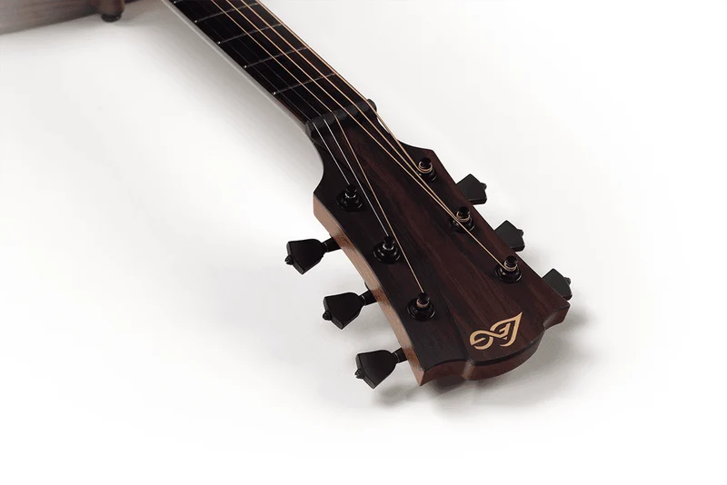 GUITARE FOLK AUDITORIUM LAG TRAMONTANE T318A