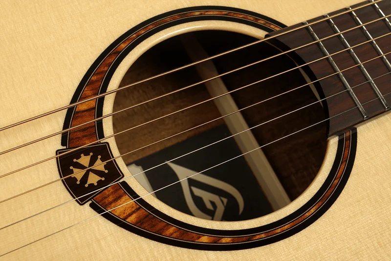 GUITARE FOLK AUDITORIUM LAG TRAMONTANE T318A