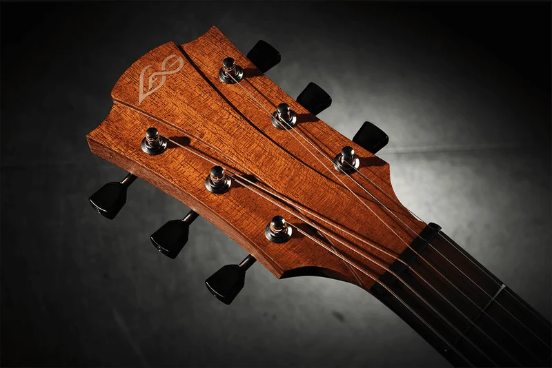GUITARE FOLK DREADNOUGHT LAG TRAMONTANE T70D-NAT