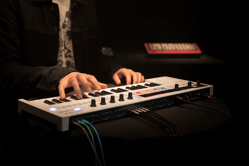 CLAVIER 37 TOUCHES ARTURIA KEYSTEP-PRO