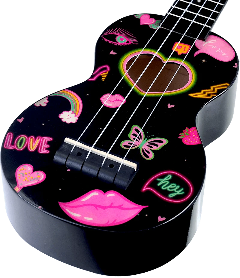 UKULELE SOPRANO COEURS ET FLEURS + HOUSSE MAHALO MA1HEBK