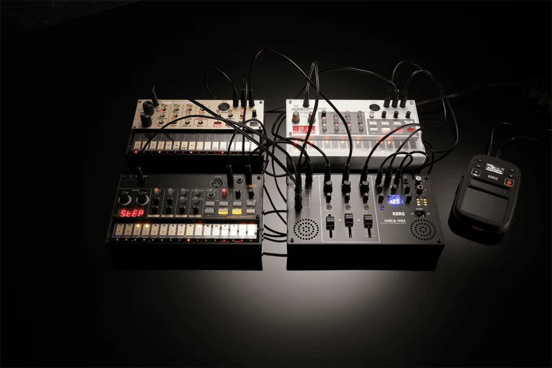 MIXER ET ALIMENTATION POUR 3 VOLCA KORG VOLCA-MIX
