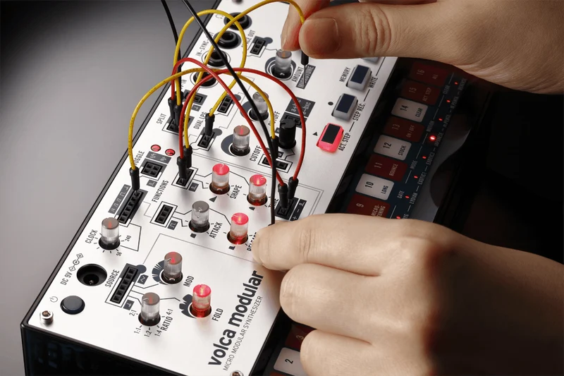 SYNTHE SEMI MODULAIRE KORG VOLCA-MODULAR