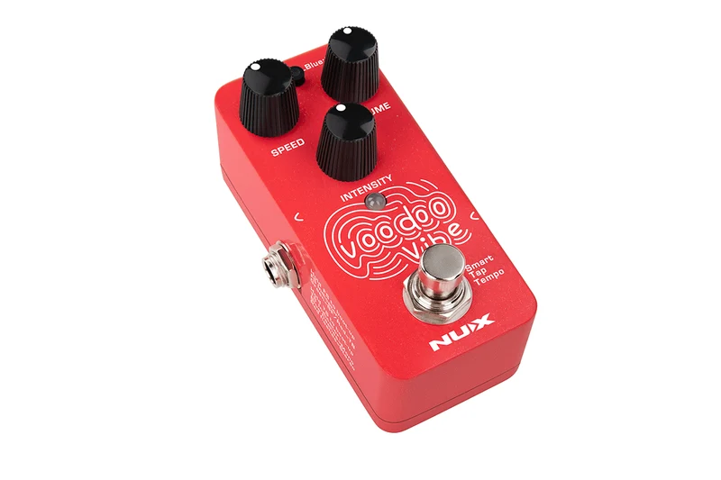 PEDALE VIBE/CHORUS NUMERIQUE - TAPE TEMPO NUX VOODOO UNIVIBE