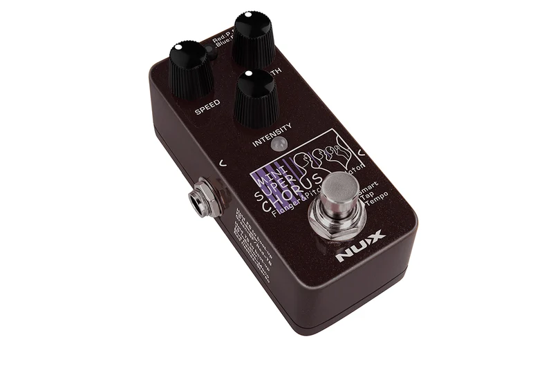 PEDALE CHORUS FLANGER NUMERIQUE - TAPE TEMPO NUX MINI SUPER CHORUS