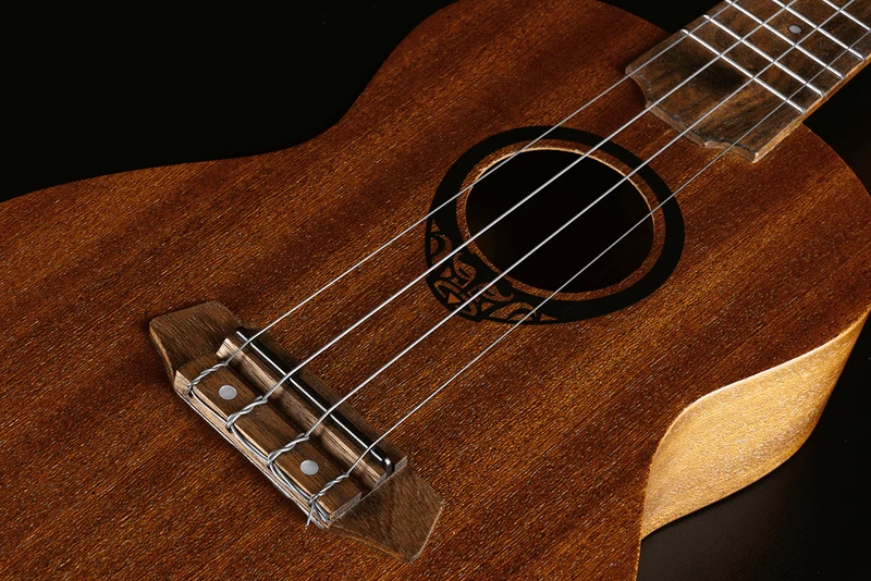 UKULELE CONCERT LAG TIKI UKU 8 TKU8C